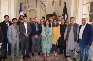 Ambassador Mumtaz Zahra Baloch interacted with the representatives of Pakistani media based in Paris at the Embassy of Pakistan