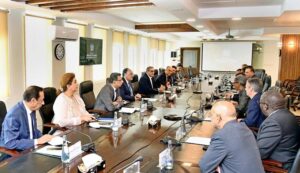 Federal Minister for Finance and Revenue, Senator Muhammad Aurangzeb, in a meeting with the IFC delegation led by Ms. Linda Rudo Munyengeterwa at the Finance Division in federal capital