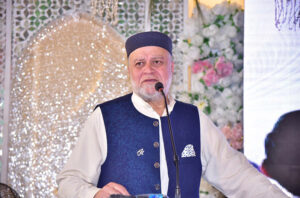 Federal Minister for Poverty Alleviation and Social Safety Syed Imran Ahmed Shah cutting the ribbon at the inaugural ceremony of SWSSC.