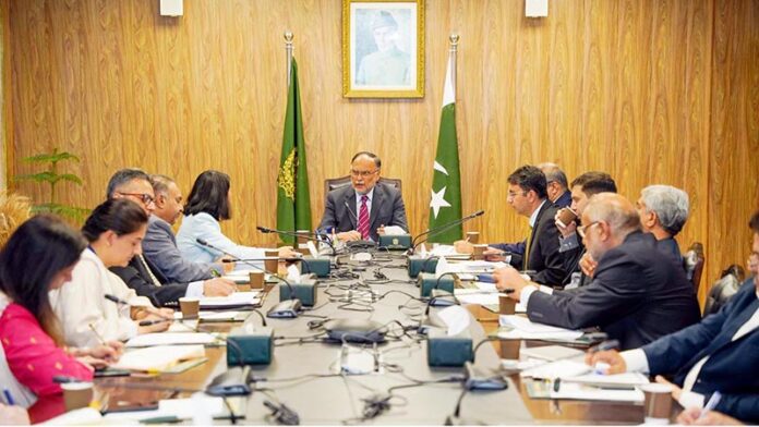 Federal Minister for Planning, Development & Special Initiatives, Ahsan Iqbal chairing a high-level meeting to discuss the Asian Development Bank’s (ADB) new Country Partnership Strategy (CPS) 2026–2035 for Pakistan. The ADB delegation was led by Country Director Emma Fan