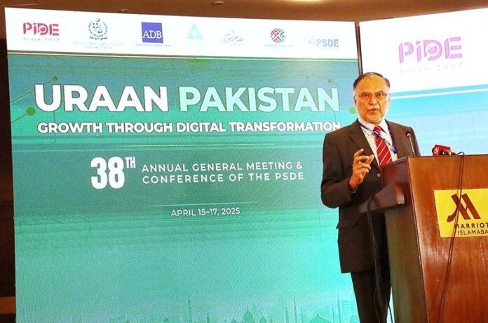 Federal Minister for Planning, Development & Special Initiatives, Ahsan Iqbal addresses the inaugural session of the 3-day Annual Conference of the Pakistan Society of Development Economists (PSDE), organized by PIDE under the theme: “URAAN Pakistan: Growth Through Digital Transformation