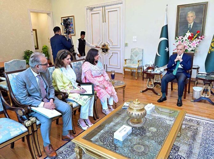 Project Director HEC, Ms. Saima Naureen calls on Prime Minister Muhammad Shehbaz Sharif