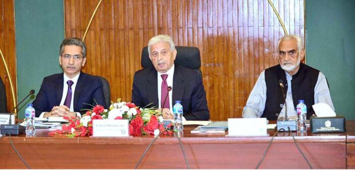 Minister for Food Security and Research, Rana Tanvir Hussain chairs the meeting of a high powered Federal Committee on Agriculture (FCA)