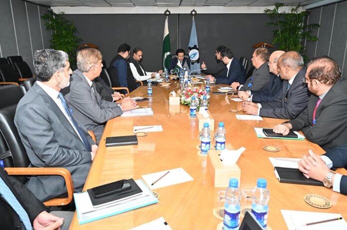 Federal Minister Petroleum Ali Pervaiz Malik held important meeting regarding working of SNGPL