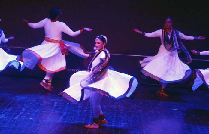 Classical dancer Nighat Chaudhary performing at the Arts Council on the occasion of the International Dance Day