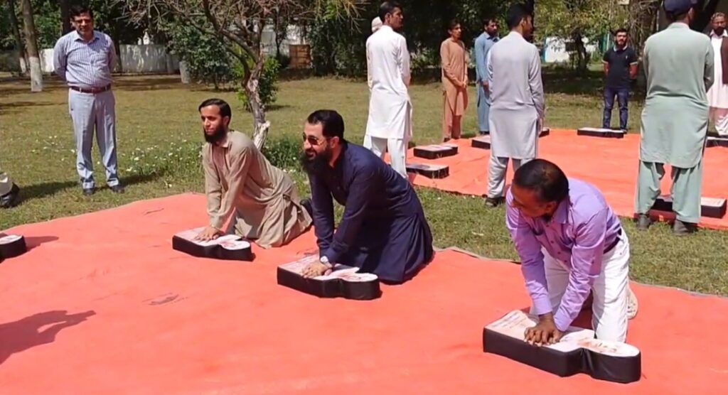 Religious affairs ministry launches comprehensive training for Moavineen-e-Hujjaj ahead of Hajj 2025