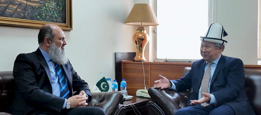 Commerce Minister, Kyrgyz Ambassador discusses ways to boost bilateral trade connectivity