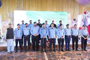 IGP Rizvi honours police teams with 10 mln for solving high-profile cases