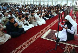 Khateeb of Faisal Masjid offering dua as the nation observed Youm-i-Tashakur on Friday across the country to honour the armed forces and the people for their victory in Operation Bunyan-um-Marsoos against India