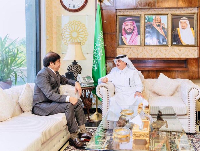 Minister of Railways Muhammad Hanif Abbasi met with Saudi Ambassador Nawaf bin Saeed Ahmad Al-Malkiy to discuss matters of mutual interest