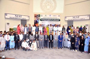 Member Balochistan Assembly, Kalsoom Niaz giving a shield to participants at the launch of a Modern TVET Center and renovation of the Public Library in Jafferabad, at NUST Balochistan Campus