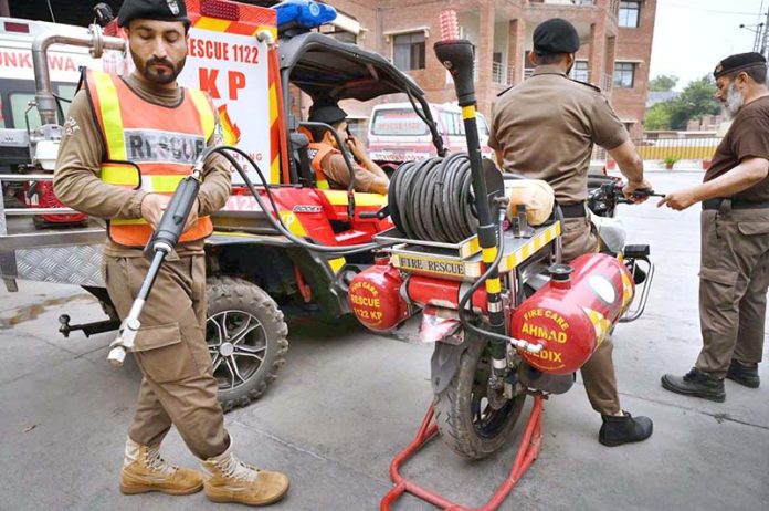 Rescue 1122 Khyber Pakhtunkhwa engaged in emergency preparations amid National Situation at Rescue 1122 Headquarter