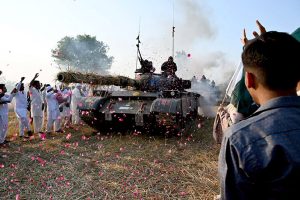 Civil society members visit the Brigade Headquarters to express solidarity and well come the Pakistani Armed Forces on the success of Operation "Bunyan Marsus", especially to pay tribute to the falcons of the Pakistan Air Force and to acknowledge the inspiring leadership of Army Chief General Asim Munir.