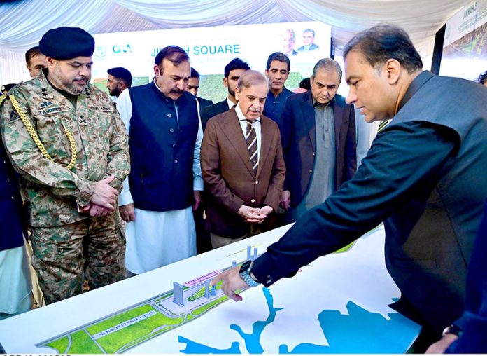 Prime Minister Muhammad Shehbaz Sharif is being briefed on Murree Road Interchange-Jinnah Square project