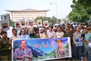 Civil society members express solidarity with Pakistan Armed Forces during a rally at Mall Road Charing Cross, on the brilliant success of Operation Bunyan-un-Marsus against Indian aggression.