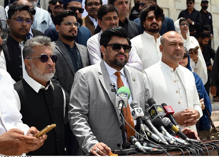 Governor Sindh Kamran Khan Tessori along with MQM Pakistan MNA,s & MPA,s talking to Media persons after laying Floral wreath at Mausoleum of Quaid-e-Azam Muhammad Ali Jinnah on the occasion to the mark Youm-e-Tashakur