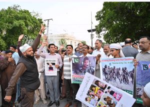 Civil society members express solidarity with Pakistan Armed Forces during a rally at Mall Road Charing Cross, on the brilliant success of Operation Bunyan-un-Marsus against Indian aggression.
