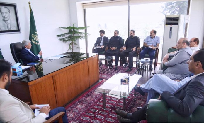 Federal Minister for National Food Security & Research, Rana Tanveer Hussain in a meeting with the delegation of Pakistan Flour Mills Association to discuss wheat sector policy