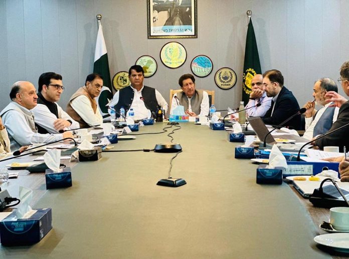 High-level meeting of Committee on Dasu HydroPower Project was jointly chair by the Federal Minister for Water Resources, Mian Muhammad Mueen Wattoo and Federal Minister for Kashmir Affairs, Gilgit-Baltistan & SAFRON , Mr. Amir Muqam in Ministry of Water Resources