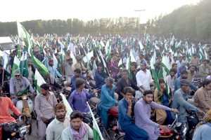 Large number of People’s Party workers participate in a rally at Tando Jam road on Thanksgiving Day, expressing solidarity with the Pakistan Armed Forces following the successful military operation ‘Bunyan-um- Marsous’ against Indian aggressions
