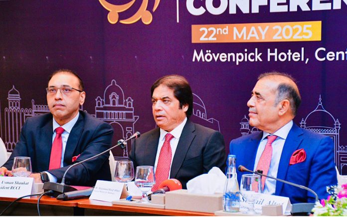 Federal Minister for Railways, Hanif Abbasi, addressing the All Pakistan Chambers Presidents Conference