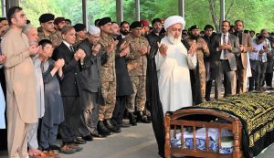 President Asif Ali Zardari, Prime Minister Shehbaz Sharif and Army Chief General Asim Munir attend the funeral prayers of the seven-year-old Irtaza Abbas Turi, who was martyred in Dawarandi, Azad Jammu & Kashmir, due to India's missile strike. The funeral was held at H-8 graveyard