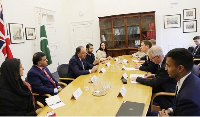 Federal Minister for Finance and Revenue, Senator Muhammad Aurangzeb, holding a meeting with Lord Livermore, the UK’s Financial Secretary to the Treasury and Growth Minister at HM Revenue & Customs