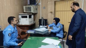 SP Pari Gul conducts surprise visit to Lohi Bher Police Station