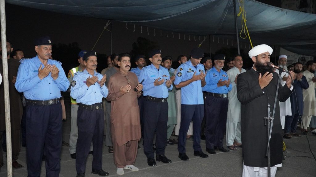 Funeral prayer of constable Shahbaz offered at Police Lines HQ