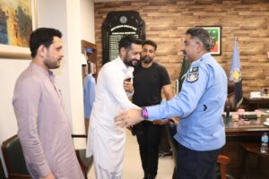 ICT Police rescue 3-year Azlan, arrest female kidnapper from Centaurus Mall