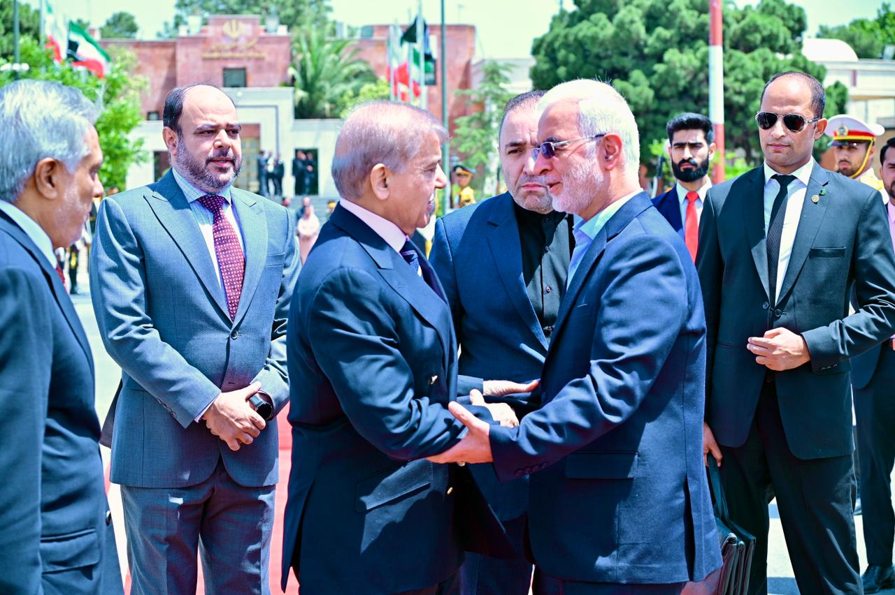 PM Shehbaz winds up Iran visit; leaves for Baku