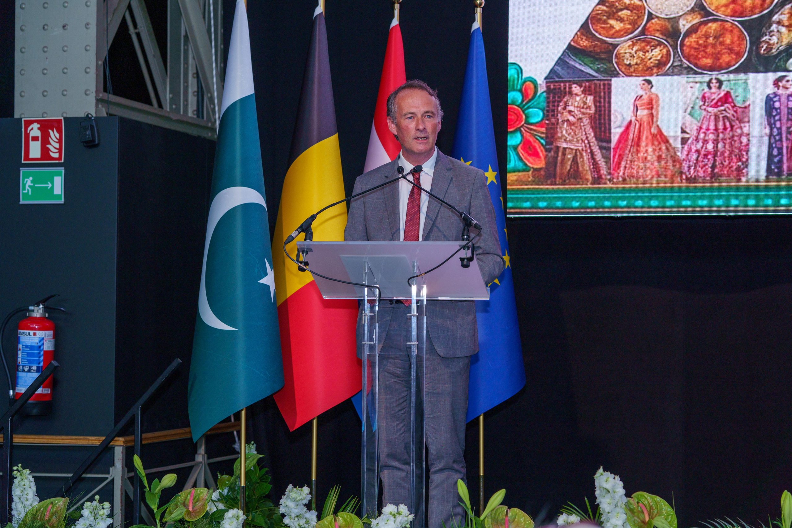 Pakistan showcases culture, cuisine in Brussels