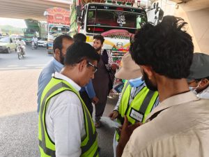Pak-EPA, Islamabad Police resume joint crackdown on smoky vehicles to curb harmful emissions