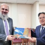 Commerce Minister, Chinese Ambassador discuss issues relating bilateral economic cooperation