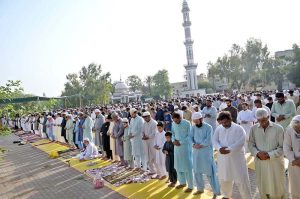 A large number of faithful offering Eidul Azha prayers at Eidgah Sharif