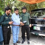 Officials of the Department of Environmental Protection and Climate Change (EPA) are checking the fitness of smoke-emitting vehicles through automatic automation at the Shimla Pahari Press Club