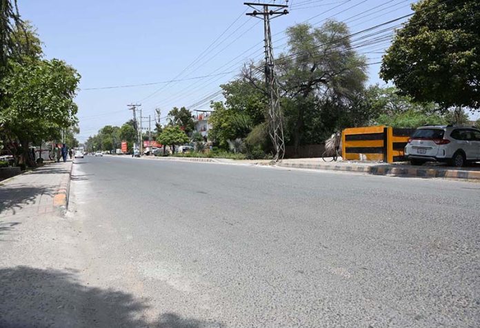 A deserted view of Club Road as the scorching heatwave disrupts daily life, forcing locals to stay indoors to escape the extreme temperatures
