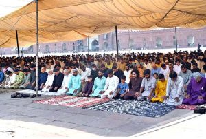 A large number of faithful offering Eidul Azha prayers at Historic Badshahi Masjid