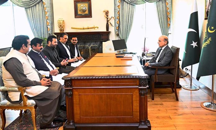 Minister of State for Law Barrister Aqeel Malik called on Prime Minister Muhammad Shehbaz Sharif