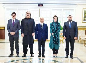 Prime Minister Muhammad Shehbaz Sharif in a group photo with Chief Ministers of the four provinces before the start of National Economic Council meeting