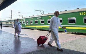 People arrives at Railway Station to depart for their hometowns to celebrate Eidul Adha with their relatives
