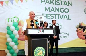 Ambassador Faisal Niaz Tirmizi, Pakistan’s Envoy to the UAE addresses during the Mango Festival 2025 held at Le Royal Meridien Hotel.