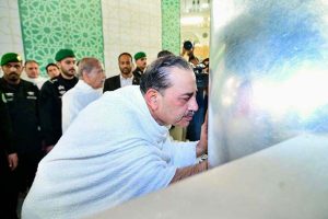 Prime Minister Muhammad Shehbaz Sharif, COAS Field Marshal Syed Asim Munir and Pakistani delegation performs Umrah
