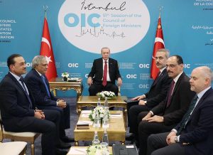 Deputy Prime Minister and Foreign Minister, Senator Mohammad Ishaq Dar, along-with Chief of Army Staff Field Marshal Asim Munir, called on the President of Türkiye, Recep Tayyip Erdoğan, on the sidelines of the 51st session of the OIC Council of Foreign Ministers (CFM). Turkish Foreign Minister Hakan Fidan was also present during the meeting.