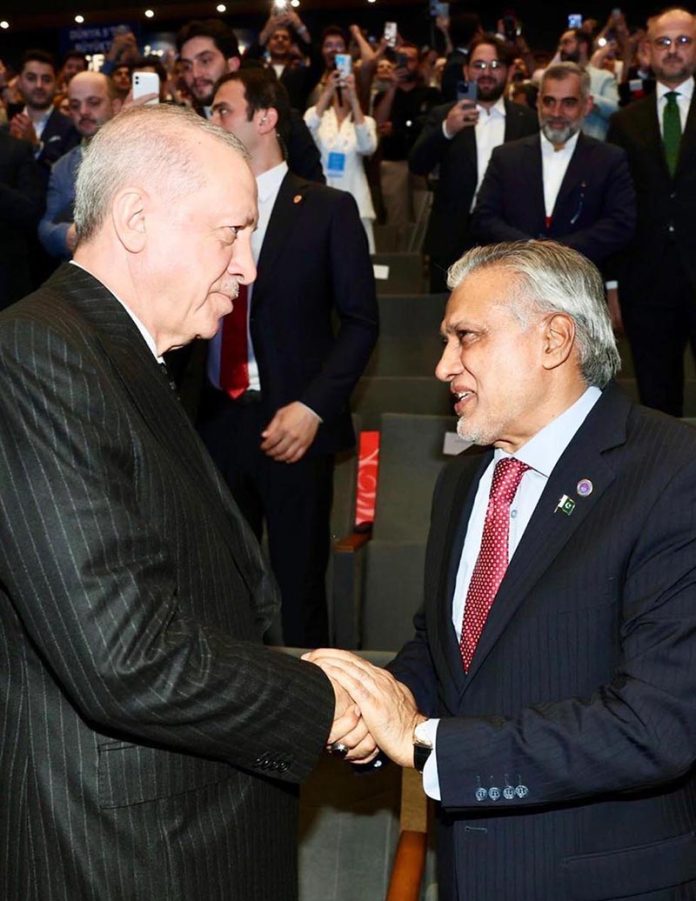 Deputy Prime Minister and Foreign Minister, Senator Mohammad Ishaq Dar shaking hands with Turkish President Recep Tayyip Erdogan, on the occasion of the Islamic Cooperation Youth Forum’s (ICYF), Grand Youth Award Ceremony, honouring Turkish President