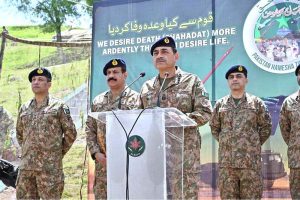 Field Marshal Syed Asim Munir, NI (M), Chief of Army Staff (COAS) addressing the troops while visiting forward positions along the Line of Control (LOC) to celebrate the Eidul Azha with frontline troops