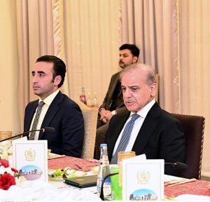Prime Minister Muhammad Shehbaz Sharif hosted dinner in honour of high level diplomatic delegation headed by PPP Chairman Bilawal Bhutto Zardari that recently visited important world capitals to highlight Pakistan’s perspective on the recent Indian aggression.