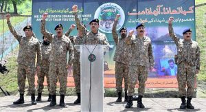 Field Marshal Syed Asim Munir, NI (M), Chief of Army Staff (COAS) addressing the troops while visiting forward positions along the Line of Control (LOC) to celebrate the Eidul Azha with frontline troops