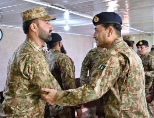 Field Marshal Syed Asim Munir, NI (M), Chief of Army Staff (COAS) interacting with troops while visiting forward positions along the Line of Control (LOC) to celebrate the Eidul Azha with frontline troops