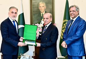 Chairman National Accountability Bureau Lt. Gen. (R) Nazir Ahmad calls on Prime Minister Muhammad Shehbaz Sharif.